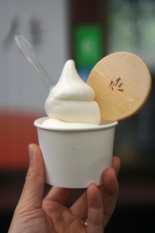 パーラーエノキ 北海道ソフトクリーム